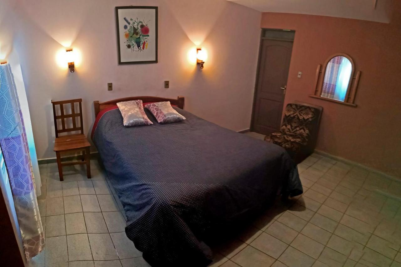 Casa Discreta Bed and Breakfast Cochabamba Esterno foto